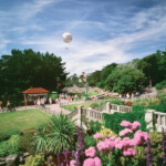 Balloon-and-gardens